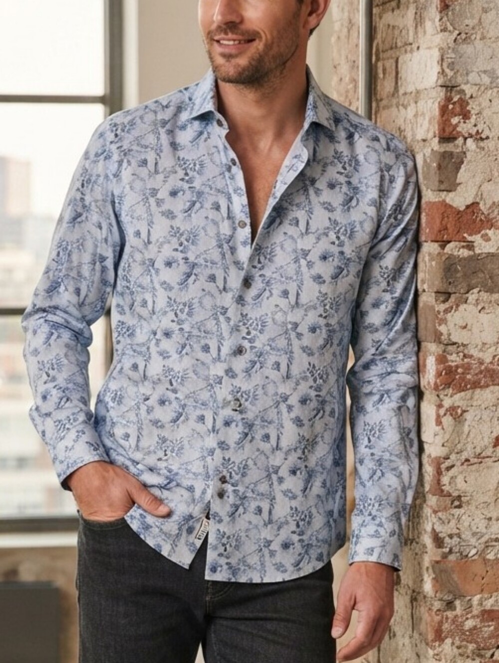 R2 Amsterdam Blue Floral Print Long Sleeve Shirt - Size 42 (16.5") PTP 25" L 29"